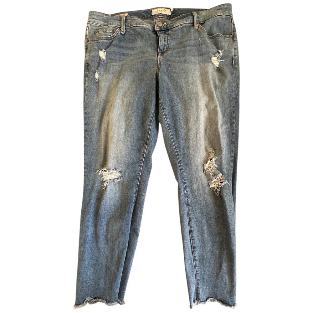 Torrid Boyfriend Distressed Jeans Size 18R Medium Wash Raw Hem Denim